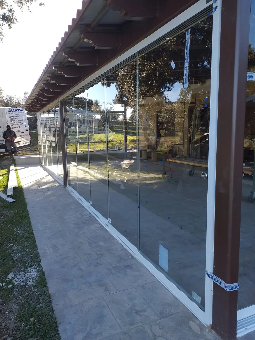 Trabajo realizado por Alucisa — vista desde el interior