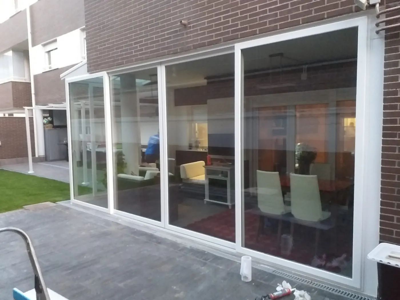 Trabajo de Alucisa para particulares — detalle de la instalación
